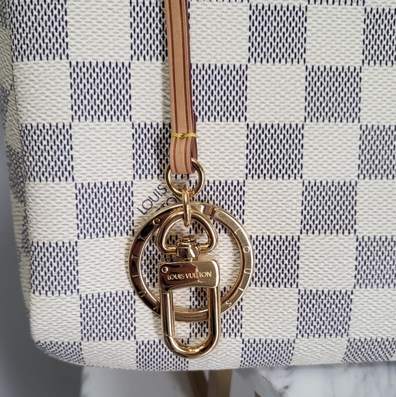 Louis Vuitton Artsy MM, Damier Azur, Like New Condition - Picture 3 of 16